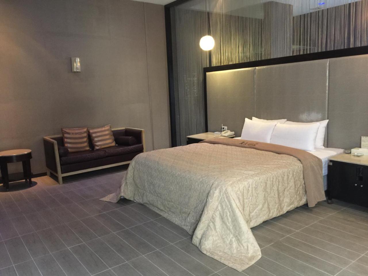 Li-Gin Motel Jiayi Zewnętrze zdjęcie