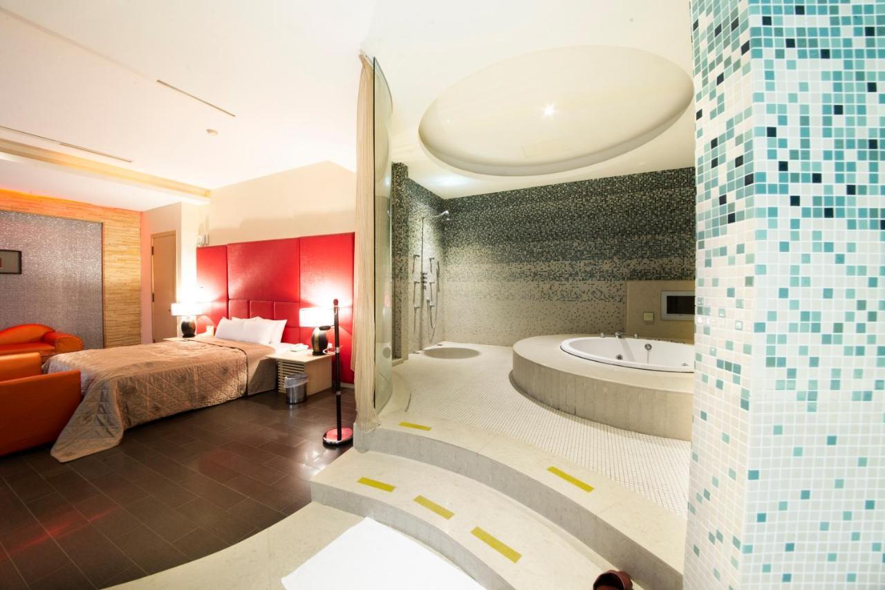 Li-Gin Motel Jiayi Zewnętrze zdjęcie